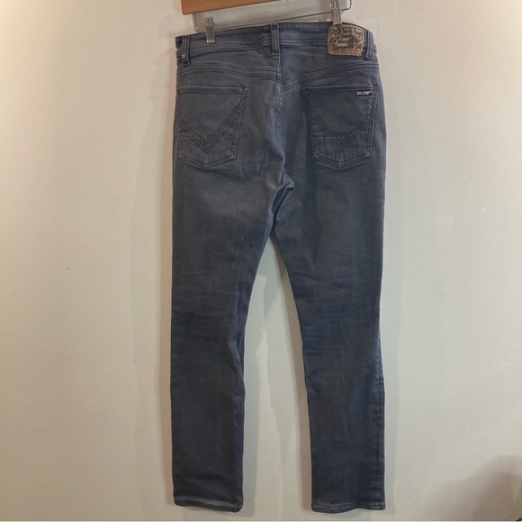 VOLCOM Sz 34 Vorta Cotton Grey Enzyme Washed Slim Straight Leg Jeans - Picture 12 of 13